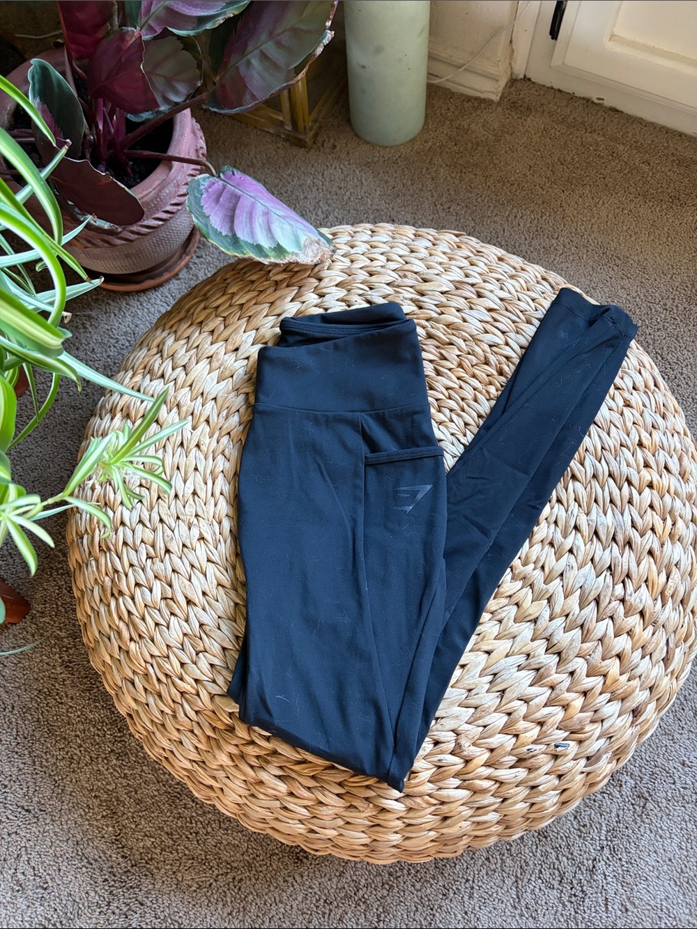Gymshark Black High-Waist Leggings with Side Pockets
